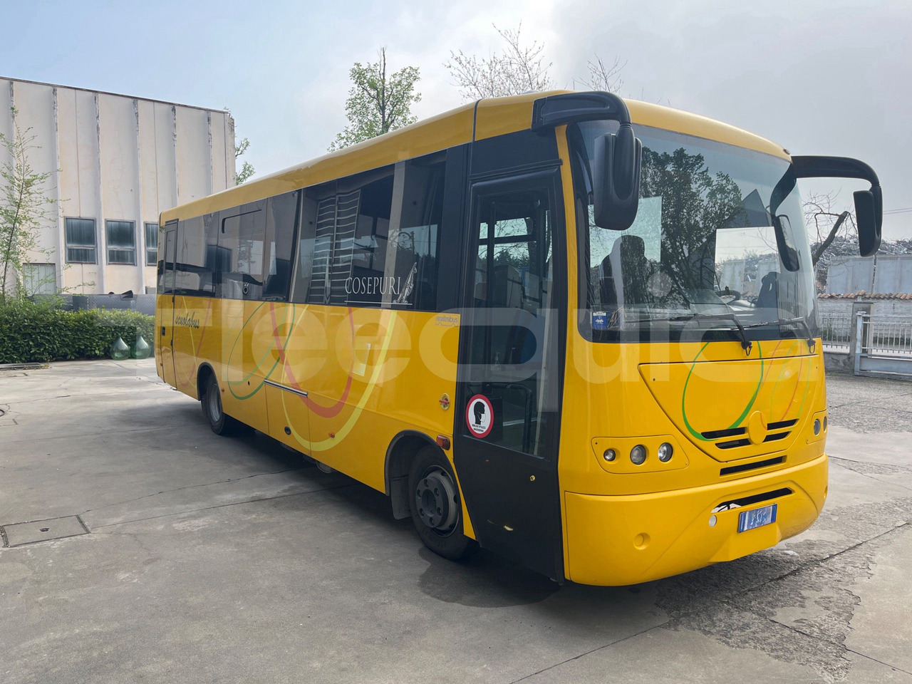 Iveco 100/E4 - Школьный автобус: фото 1 Iveco 100/E4 - Школьный автобус: фото 1