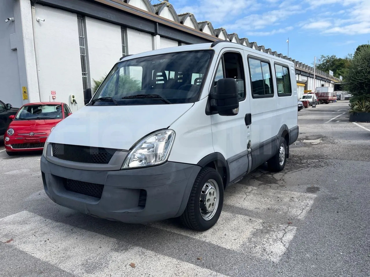 Iveco Daily - Микроавтобус, Пассажирский фургон: фото 4 Iveco Daily - Микроавтобус, Пассажирский фургон: фото 4