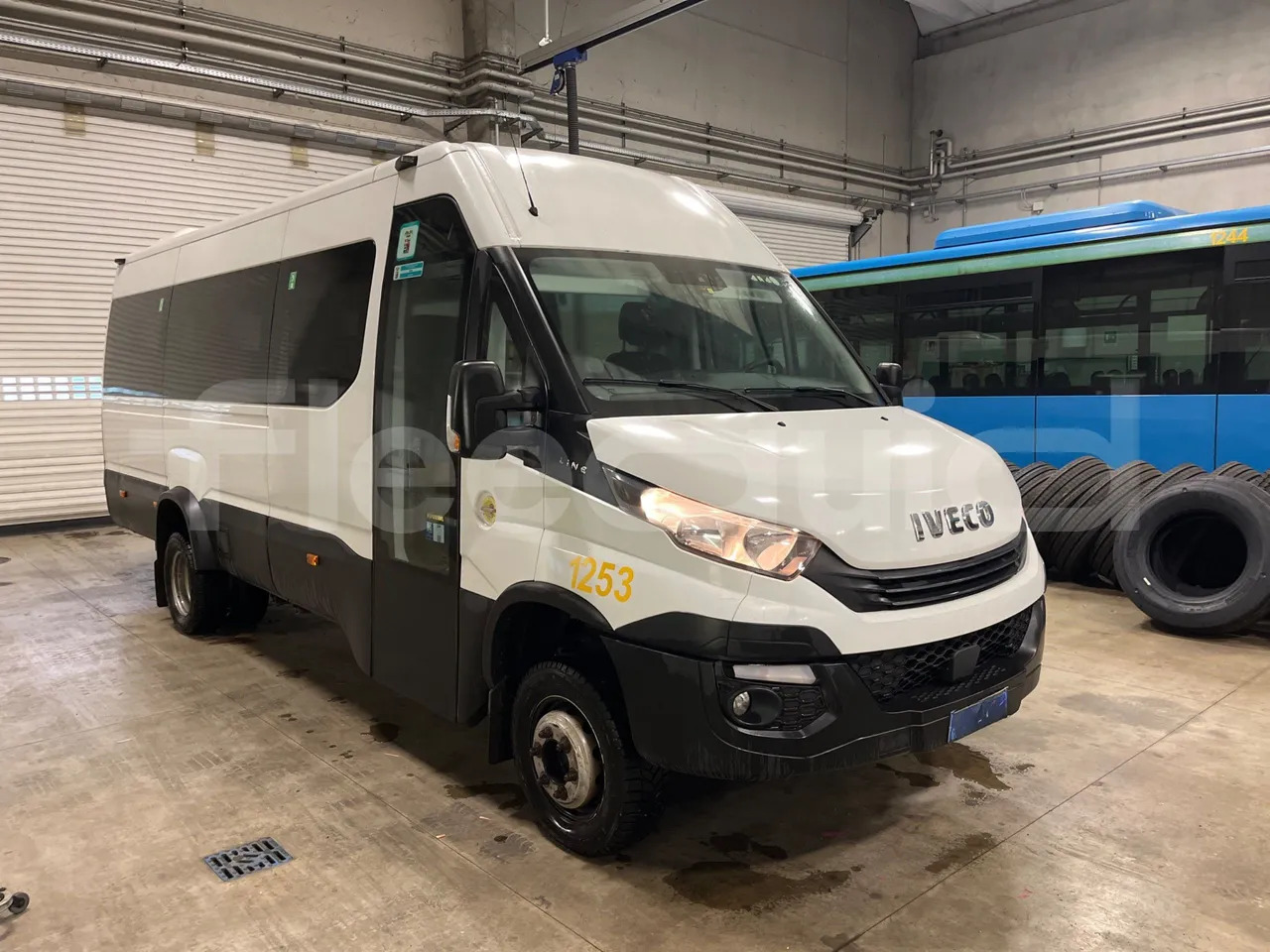 Iveco Daily - Микроавтобус, Пассажирский фургон: фото 1 Iveco Daily - Микроавтобус, Пассажирский фургон: фото 1