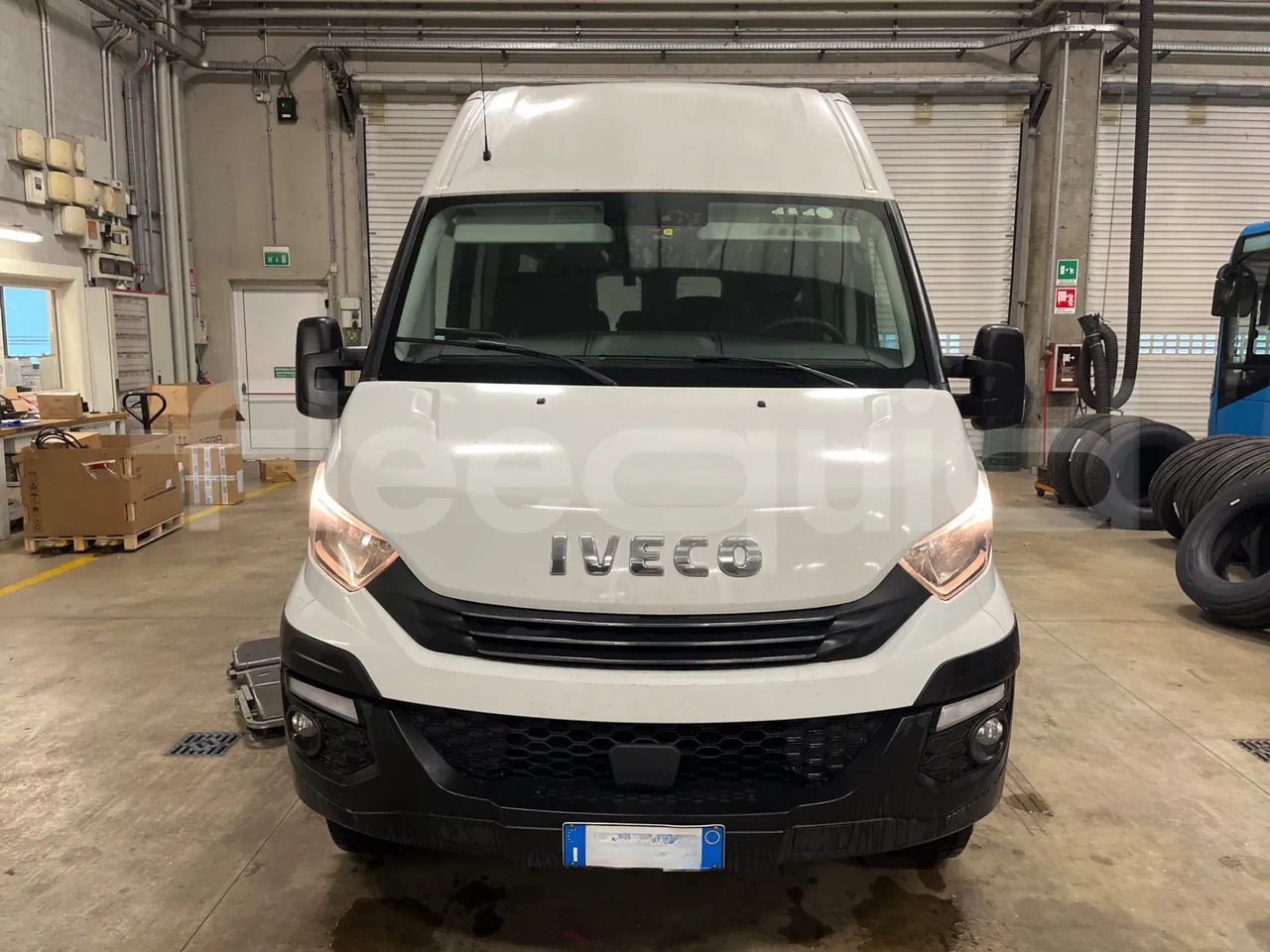Iveco Daily - Микроавтобус, Пассажирский фургон: фото 2 Iveco Daily - Микроавтобус, Пассажирский фургон: фото 2