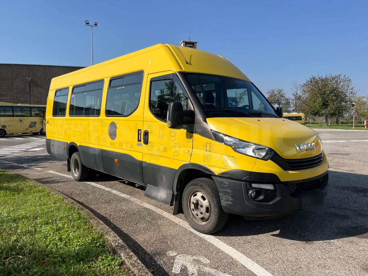Iveco Daily - Школьный автобус: фото 1 Iveco Daily - Школьный автобус: фото 1