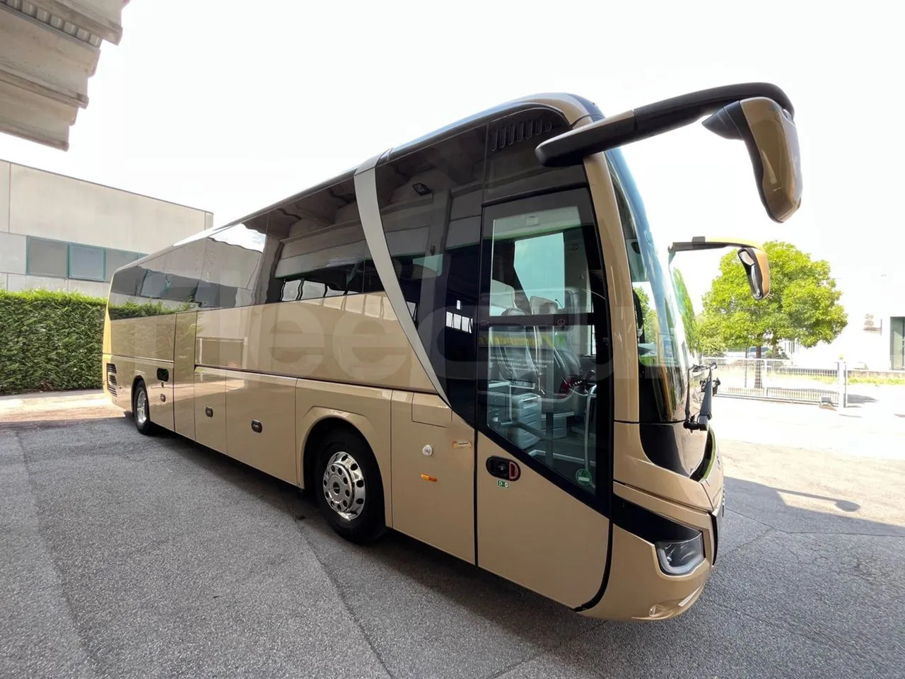 Man Lion's Coach - Туристический автобус: фото 1 Man Lion's Coach - Туристический автобус: фото 1