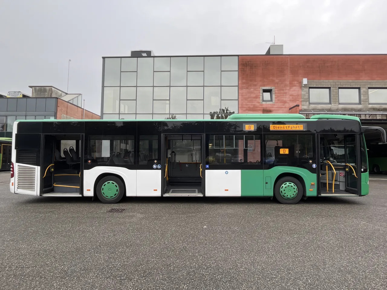 Городской автобус Mercedes-Benz Citaro: фото 11