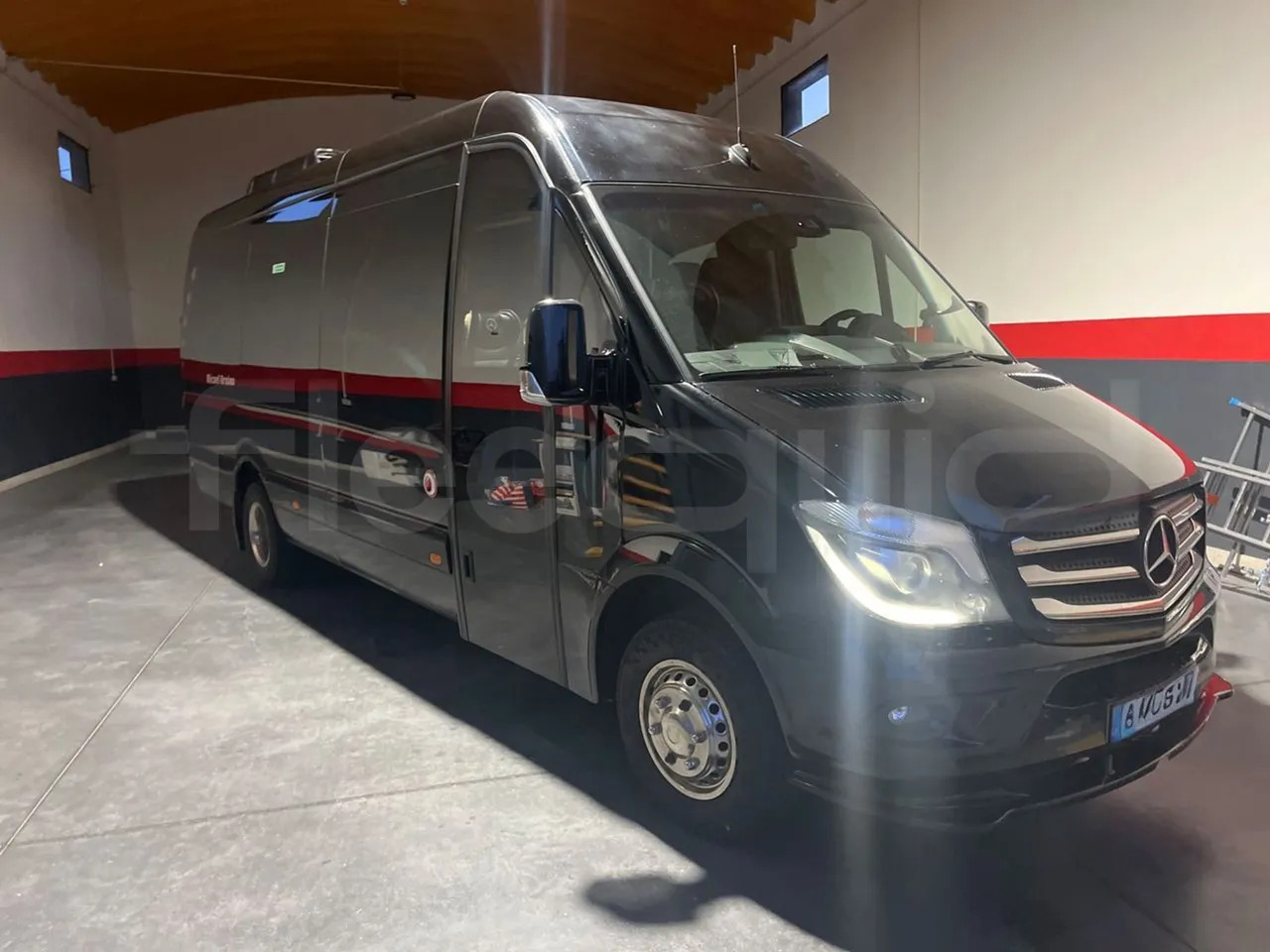 Микроавтобус, Пассажирский фургон Mercedes-Benz Sprinter: фото 1