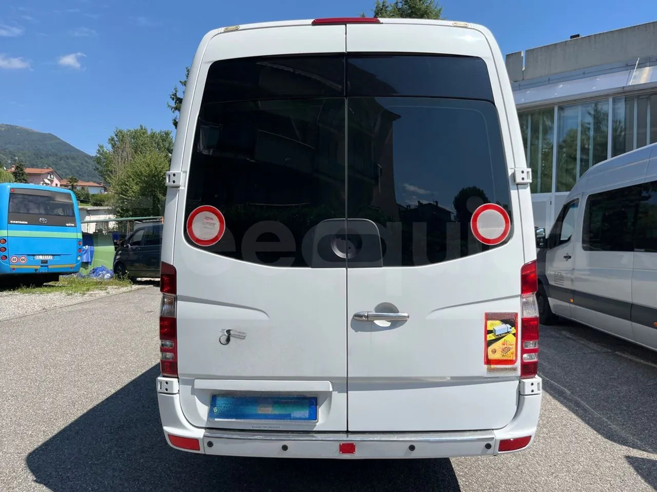 Mercedes-Benz Sprinter - Микроавтобус, Пассажирский фургон: фото 5 Mercedes-Benz Sprinter - Микроавтобус, Пассажирский фургон: фото 5