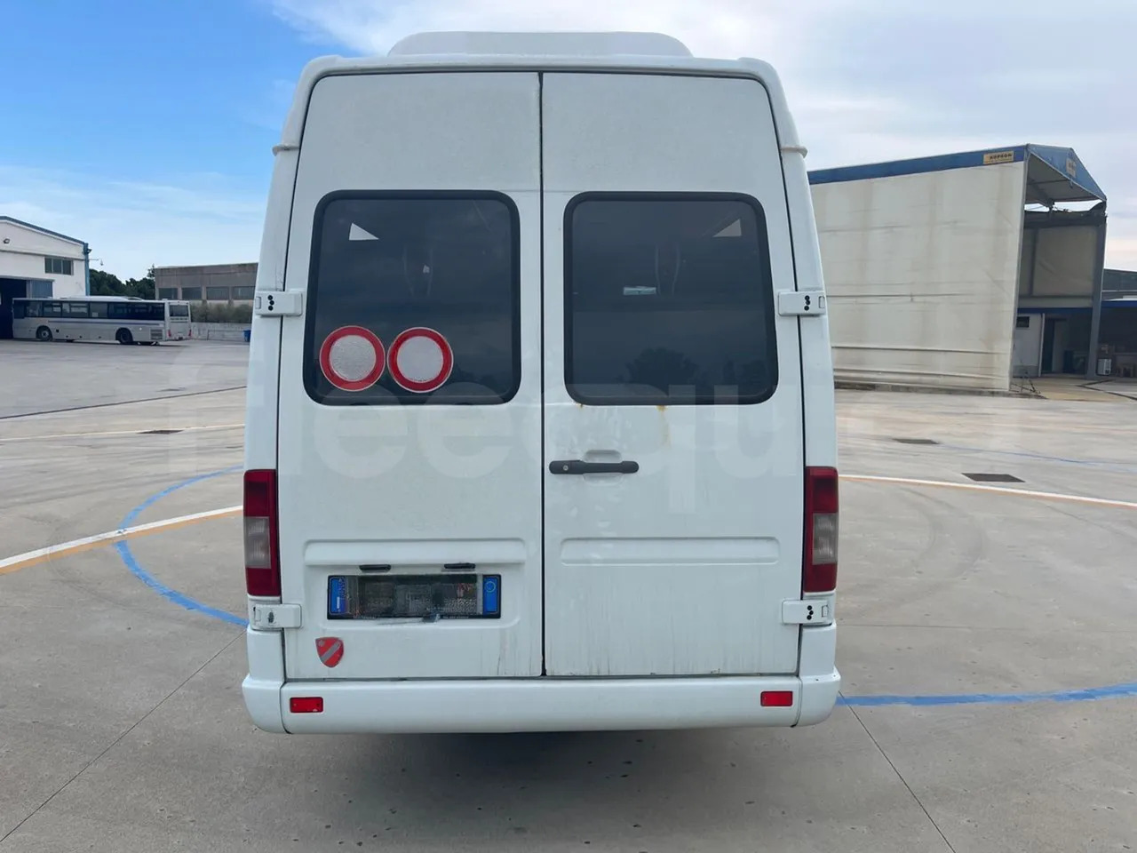 Mercedes-Benz Sprinter - Микроавтобус, Пассажирский фургон: фото 5 Mercedes-Benz Sprinter - Микроавтобус, Пассажирский фургон: фото 5