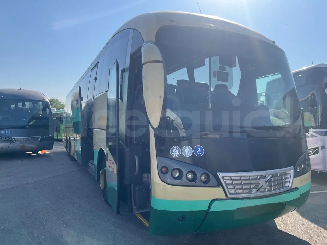 Volvo B12B - Туристический автобус: фото 1 Volvo B12B - Туристический автобус: фото 1