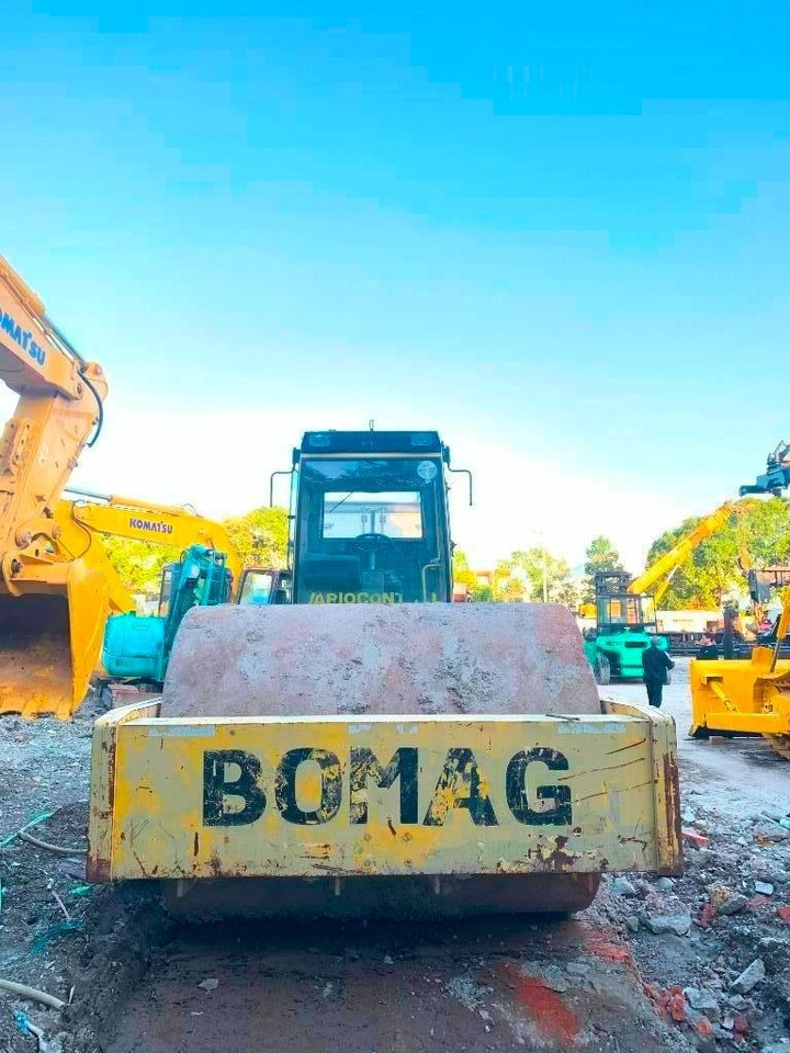 Bomag BW 225 D-3 - Дорожный каток: фото 4 Bomag BW 225 D-3 - Дорожный каток: фото 4