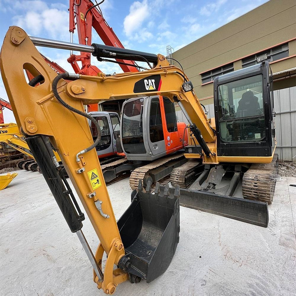 CAT 306E - Гусеничный экскаватор: фото 3 CAT 306E - Гусеничный экскаватор: фото 3