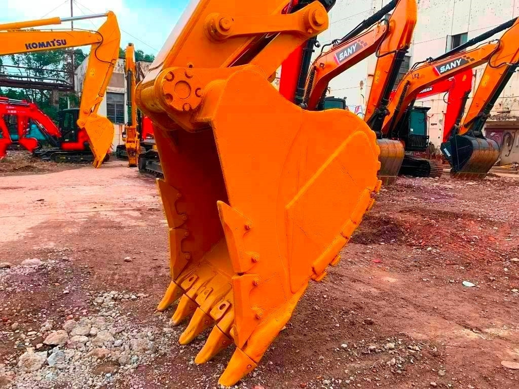 CAT 336 D - Гусеничный экскаватор: фото 2 CAT 336 D - Гусеничный экскаватор: фото 2