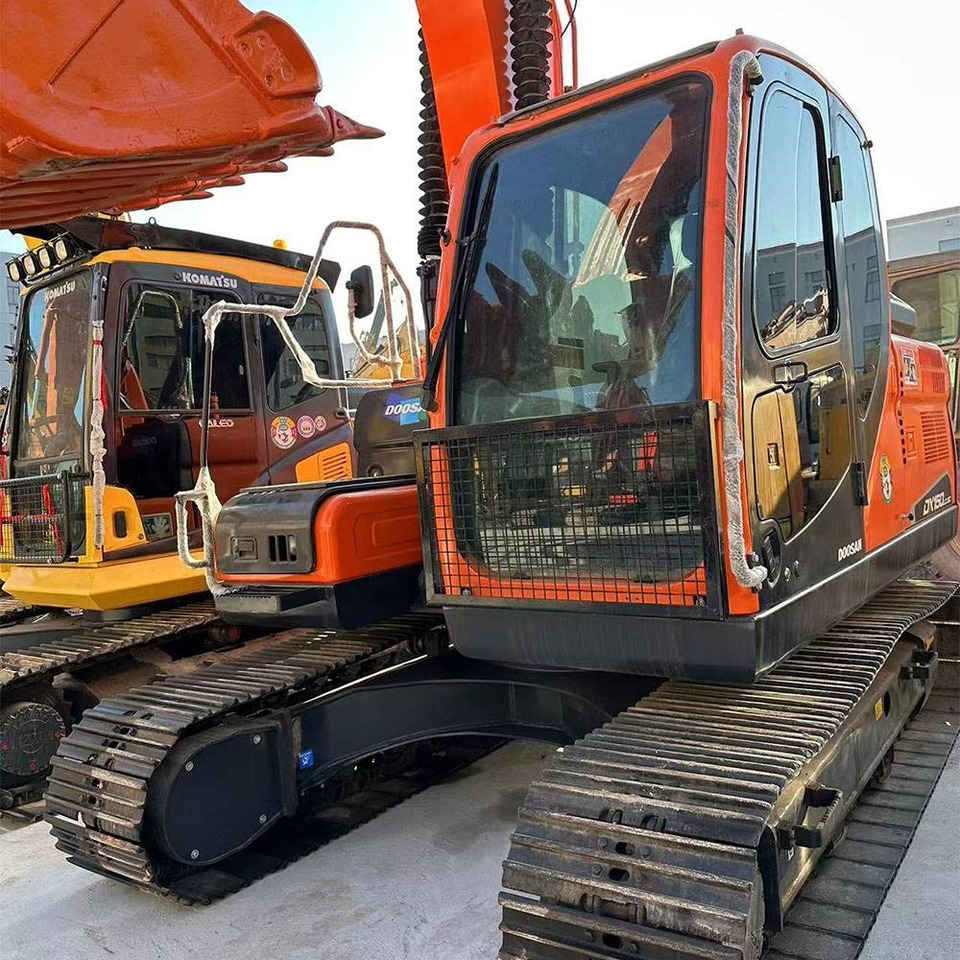 Doosan DX150LC-9C - Гусеничный экскаватор: фото 4 Doosan DX150LC-9C - Гусеничный экскаватор: фото 4