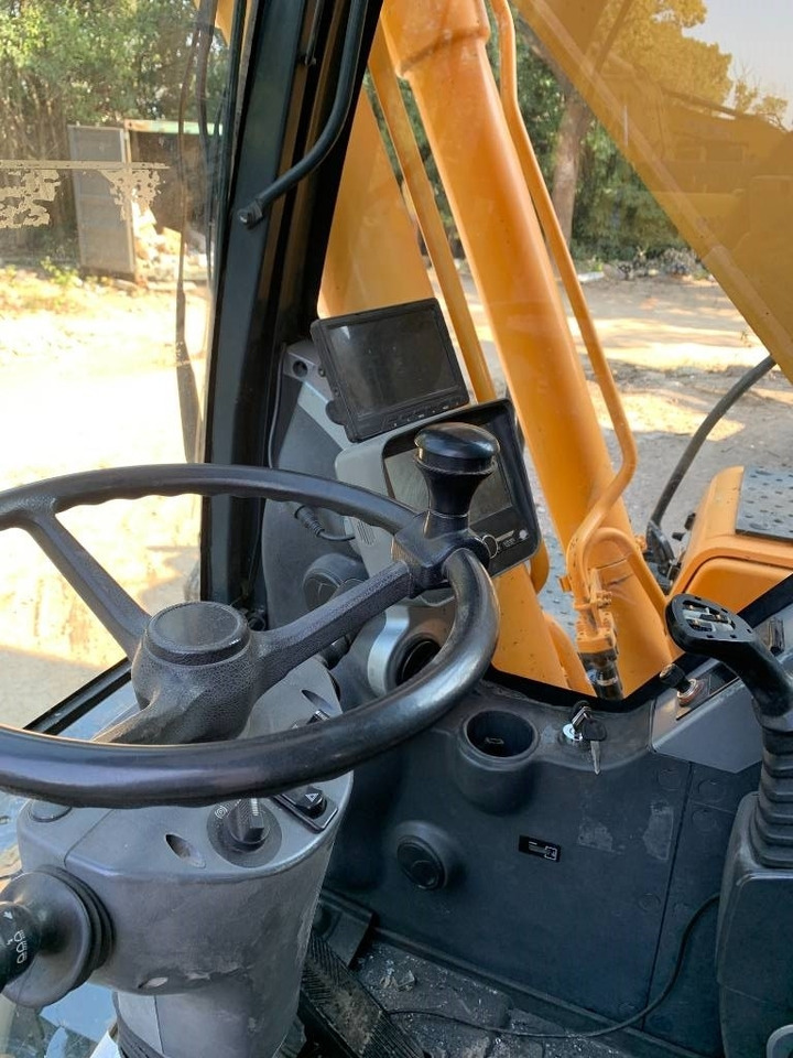 Hyundai R210W-9 - Колёсный экскаватор: фото 4 Hyundai R210W-9 - Колёсный экскаватор: фото 4
