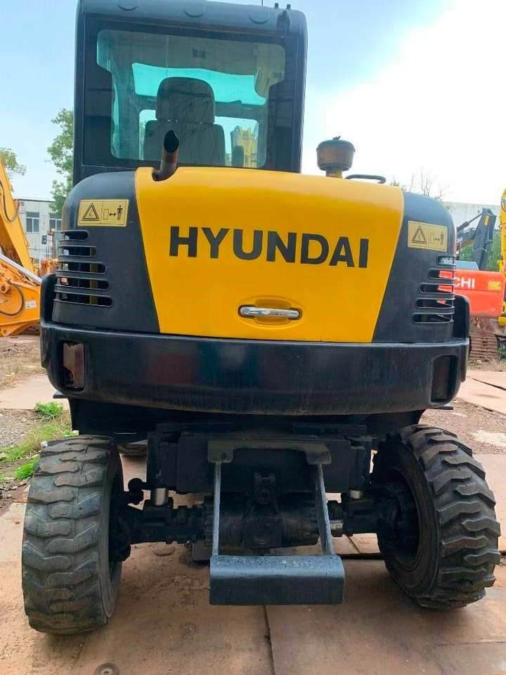 Hyundai Robex 60 W-7 - Колёсный экскаватор: фото 5 Hyundai Robex 60 W-7 - Колёсный экскаватор: фото 5