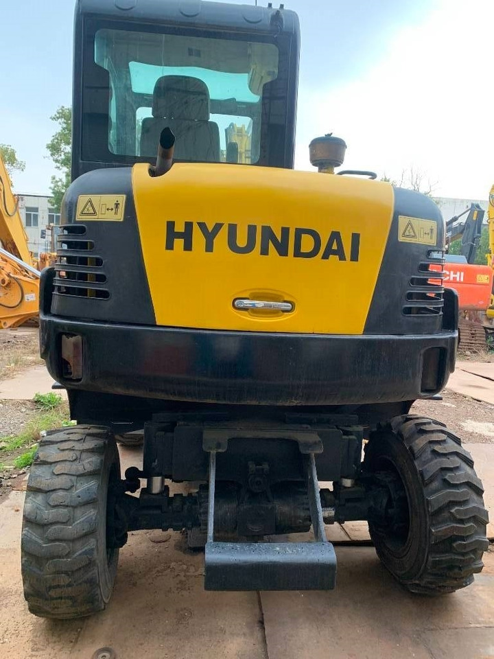 Hyundai Robex 60 W-7 - Колёсный экскаватор: фото 5 Hyundai Robex 60 W-7 - Колёсный экскаватор: фото 5