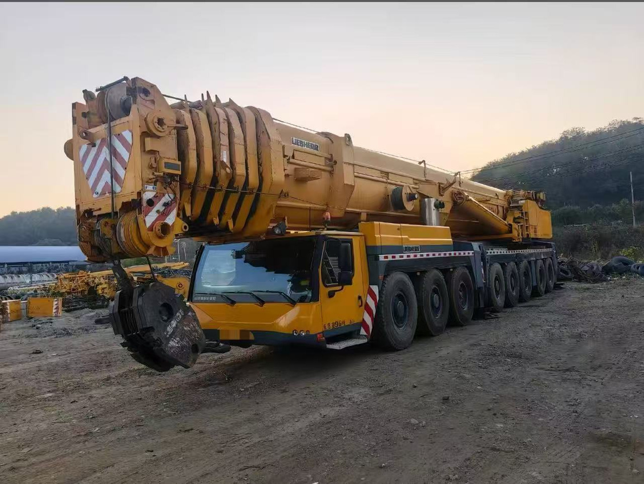 LIEBHERR LTM 1500-8.1 - Вседорожный кран: фото 1 LIEBHERR LTM 1500-8.1 - Вседорожный кран: фото 1