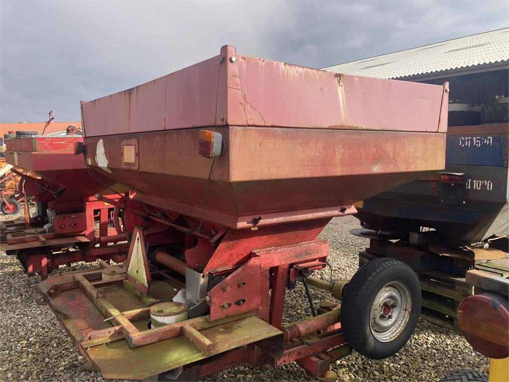 Bredal B2 LIFTOPHÆNGT - Разбрасыватель удобрений: фото 1 Bredal B2 LIFTOPHÆNGT - Разбрасыватель удобрений: фото 1