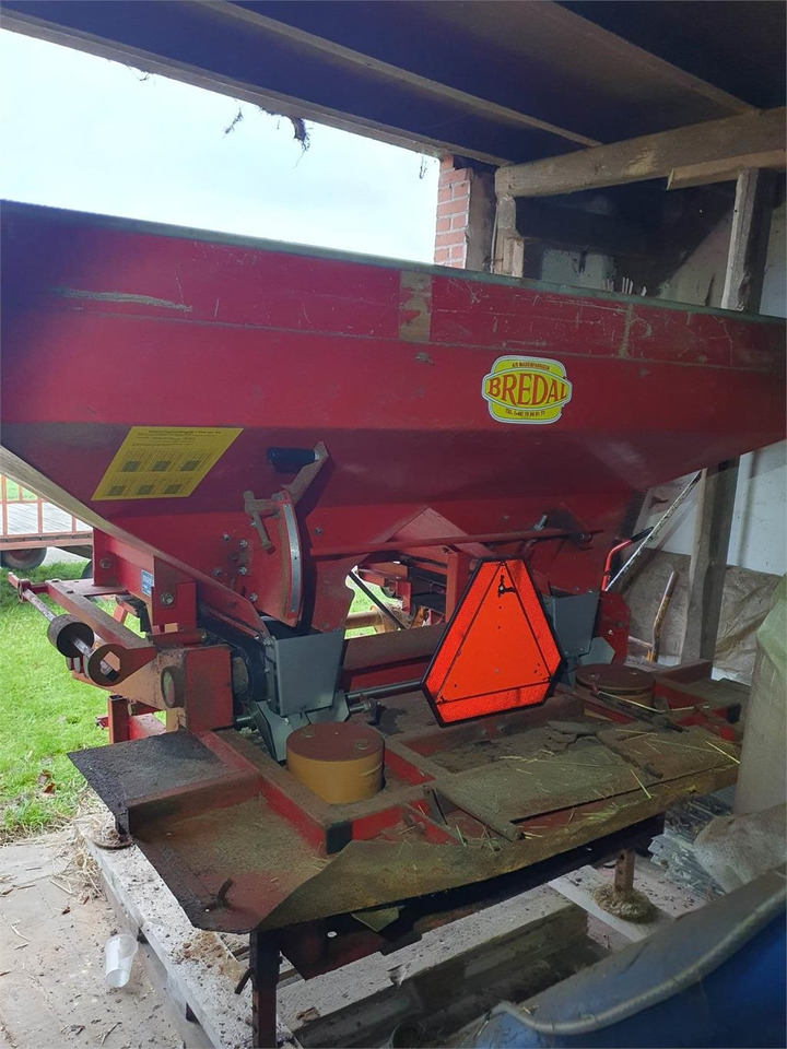 Bredal B2 LIFTOPHÆNGT - Разбрасыватель удобрений: фото 1 Bredal B2 LIFTOPHÆNGT - Разбрасыватель удобрений: фото 1