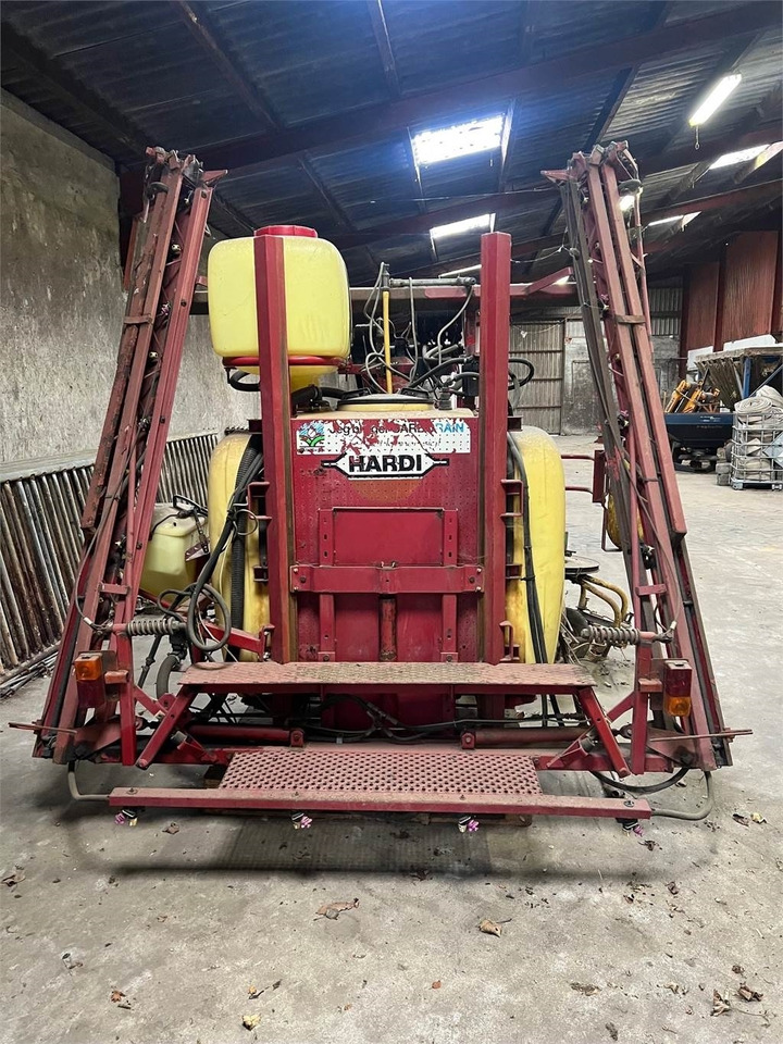 Hardi 800 L MED 12 BOM - Навесной опрыскиватель: фото 2 Hardi 800 L MED 12 BOM - Навесной опрыскиватель: фото 2