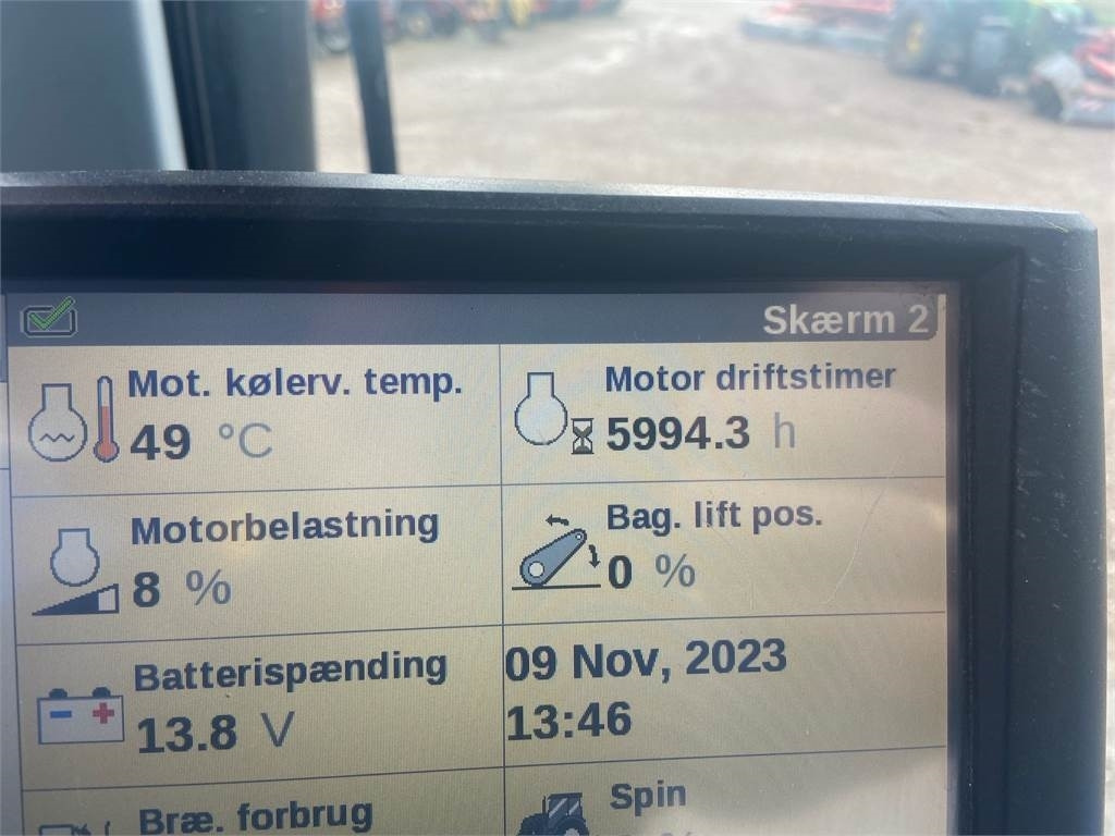 New Holland T7.315 AC - Трактор: фото 4 New Holland T7.315 AC - Трактор: фото 4