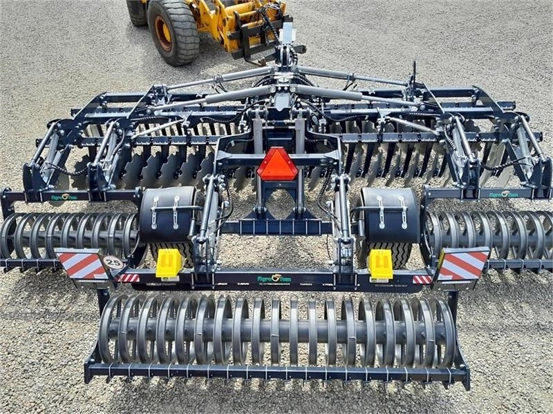 Agro - TOM 6 Meter discharve - Дисковая борона: фото 1 Agro - TOM 6 Meter discharve - Дисковая борона: фото 1