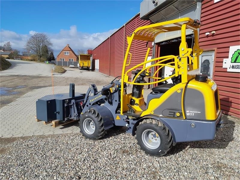 Eurotrac W11 LAV TÅRN  - Компактный фронтальный погрузчик: фото 3 Eurotrac W11 LAV TÅRN  - Компактный фронтальный погрузчик: фото 3