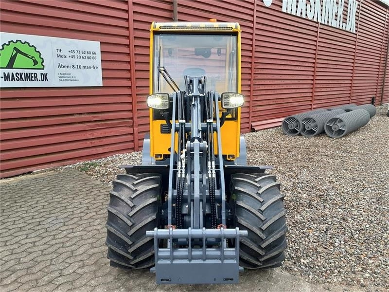 Eurotrac W12 med førerhus - Компактный фронтальный погрузчик: фото 4 Eurotrac W12 med førerhus - Компактный фронтальный погрузчик: фото 4