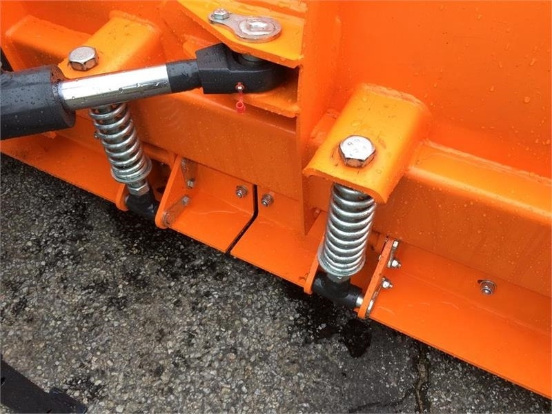 J-Maskiner IT-3000 skråplov med fjederbelastet skær - Отвал для снега для Сельскохозяйственной техники: фото 3 J-Maskiner IT-3000 skråplov med fjederbelastet skær - Отвал для снега для Сельскохозяйственной техники: фото 3