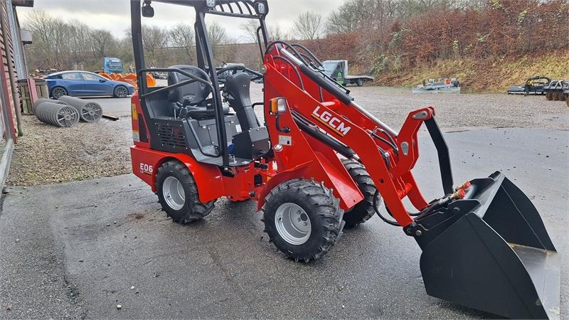 LGCM lge06 - Компактный фронтальный погрузчик: фото 5 LGCM lge06 - Компактный фронтальный погрузчик: фото 5