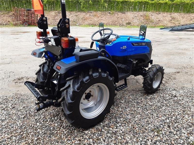 Solis 26 servostyring og brede traktor dæk - Коммунальный трактор: фото 4 Solis 26 servostyring og brede traktor dæk - Коммунальный трактор: фото 4