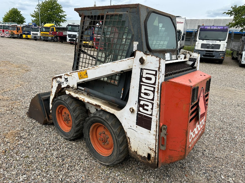 Bobcat 553 - Мини-погрузчик с бортовым поворотом: фото 5 Bobcat 553 - Мини-погрузчик с бортовым поворотом: фото 5