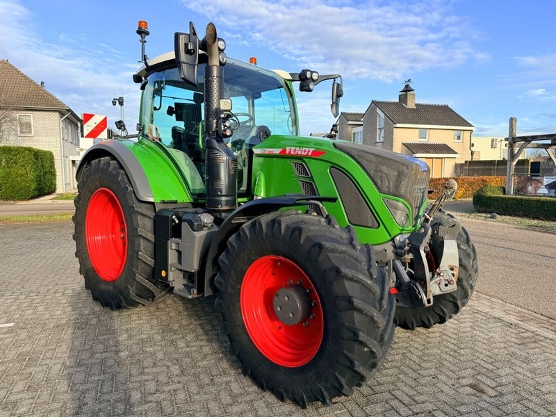 Fendt 720 Vario Power+ Gen 6 - Трактор: фото 4 Fendt 720 Vario Power+ Gen 6 - Трактор: фото 4