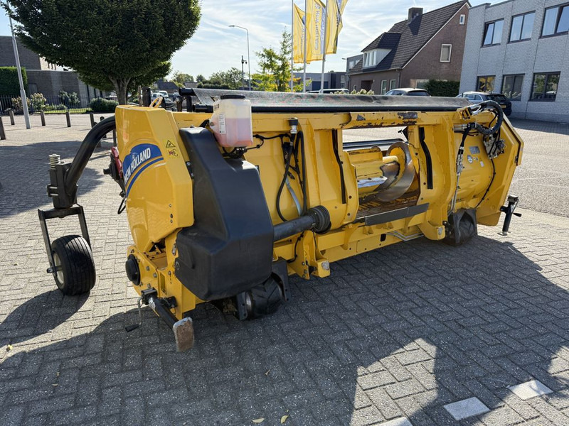 New Holland 380FP Gras Pickup - Комбайн: фото 2 New Holland 380FP Gras Pickup - Комбайн: фото 2