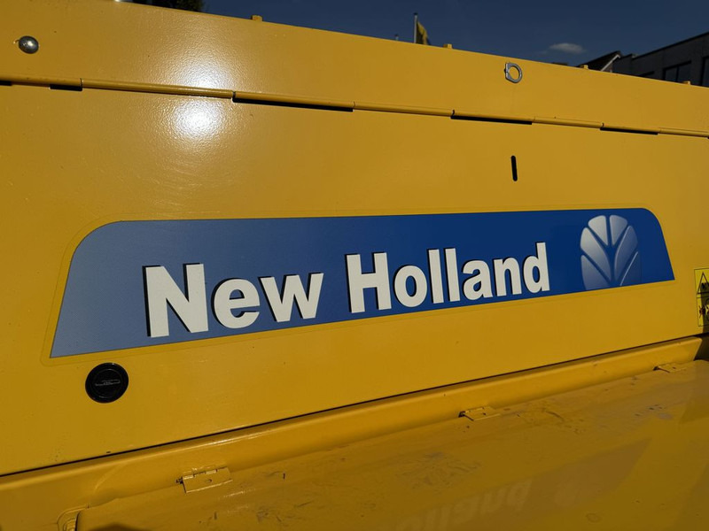 Пресс-подборщик тюковый New Holland BC5060 Mini Balenpers: фото 10 Пресс-подборщик тюковый New Holland BC5060 Mini Balenpers: фото 10
