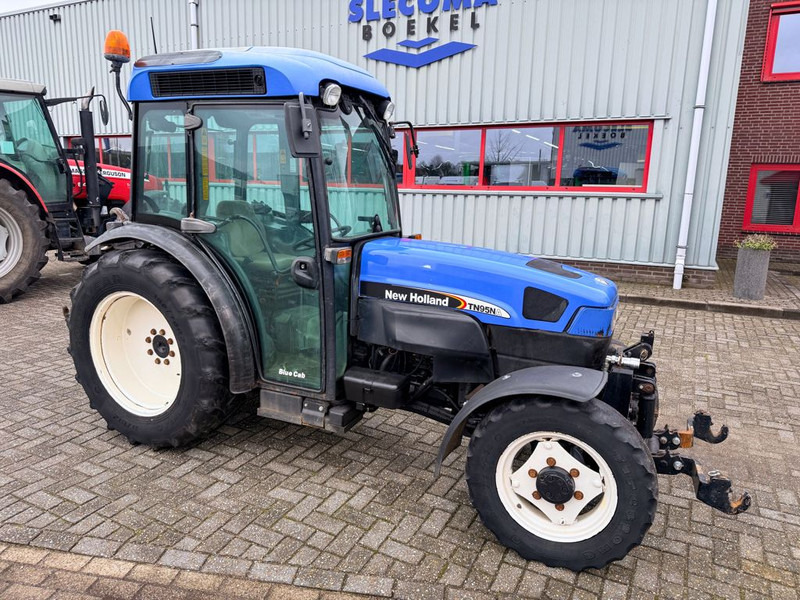 New Holland TN95NA Smalspoortrekker - Минитрактор: фото 4 New Holland TN95NA Smalspoortrekker - Минитрактор: фото 4