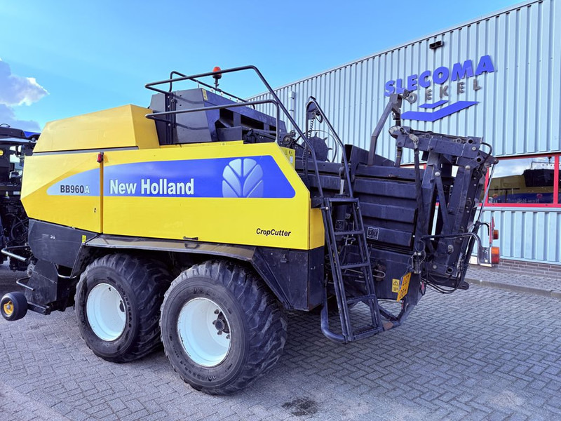 New Holland BB960A CropCutter 120x90 - Сельскохозяйственная техника: фото 3 New Holland BB960A CropCutter 120x90 - Сельскохозяйственная техника: фото 3