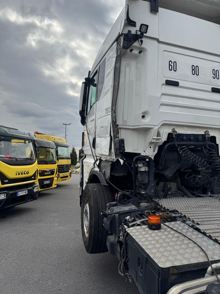 MAN TGX 18.520 - Тягач: фото 3 MAN TGX 18.520 - Тягач: фото 3