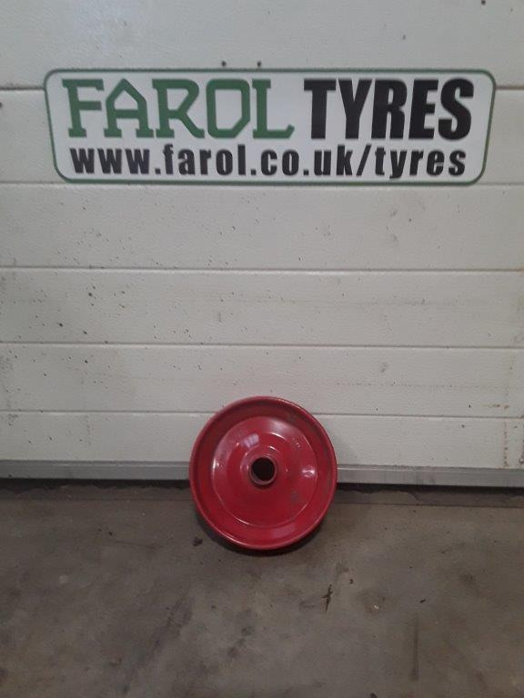 2.5X8 Red Rim - Колесный диск: фото 1 2.5X8 Red Rim - Колесный диск: фото 1