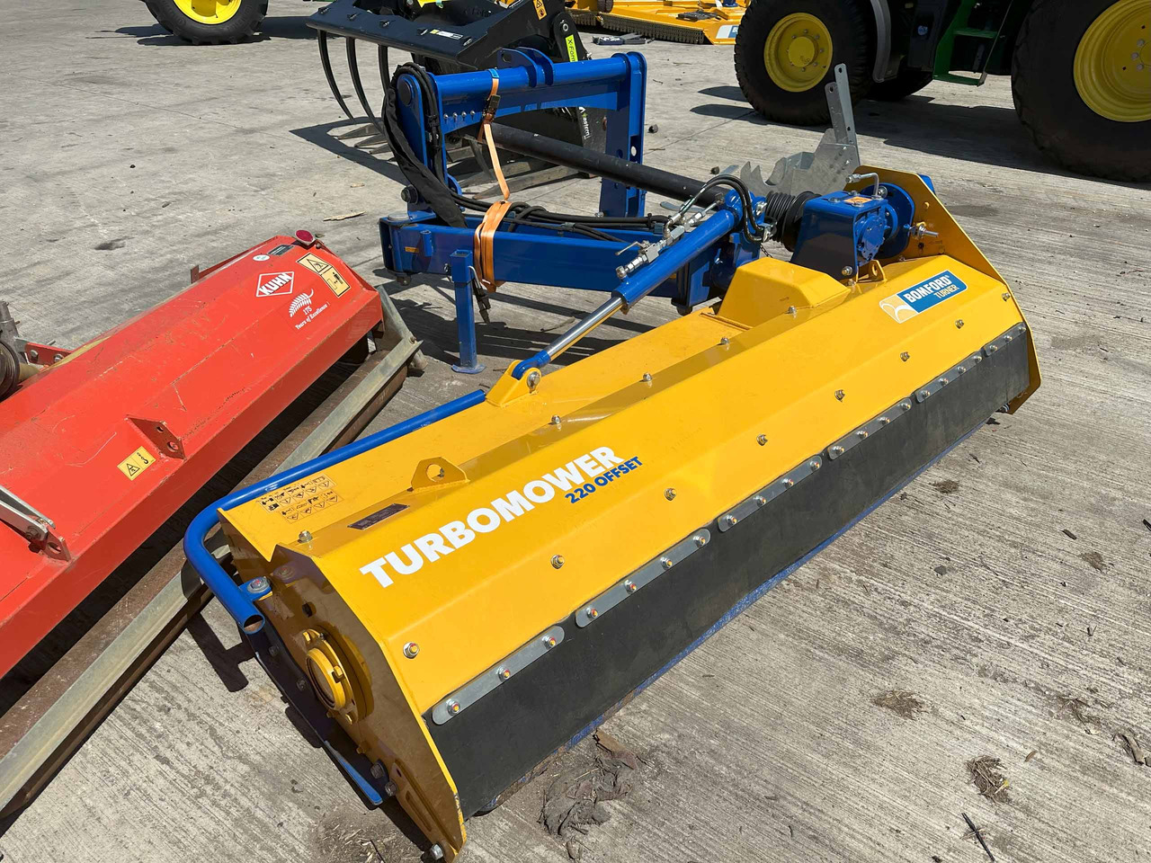Bomford Turner Turbo mower offset 220 - Косилка-измельчитель/ Мульчер: фото 2 Bomford Turner Turbo mower offset 220 - Косилка-измельчитель/ Мульчер: фото 2