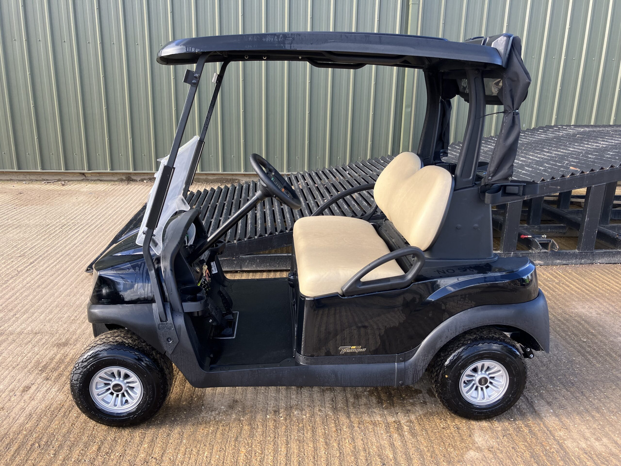 Club Car Tempo Golf Buggy - Гольф-кар: фото 2 Club Car Tempo Golf Buggy - Гольф-кар: фото 2