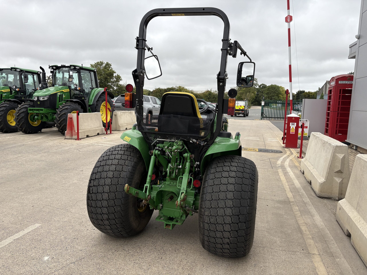 John Deere 3039R Compact Tractor - Минитрактор: фото 5 John Deere 3039R Compact Tractor - Минитрактор: фото 5