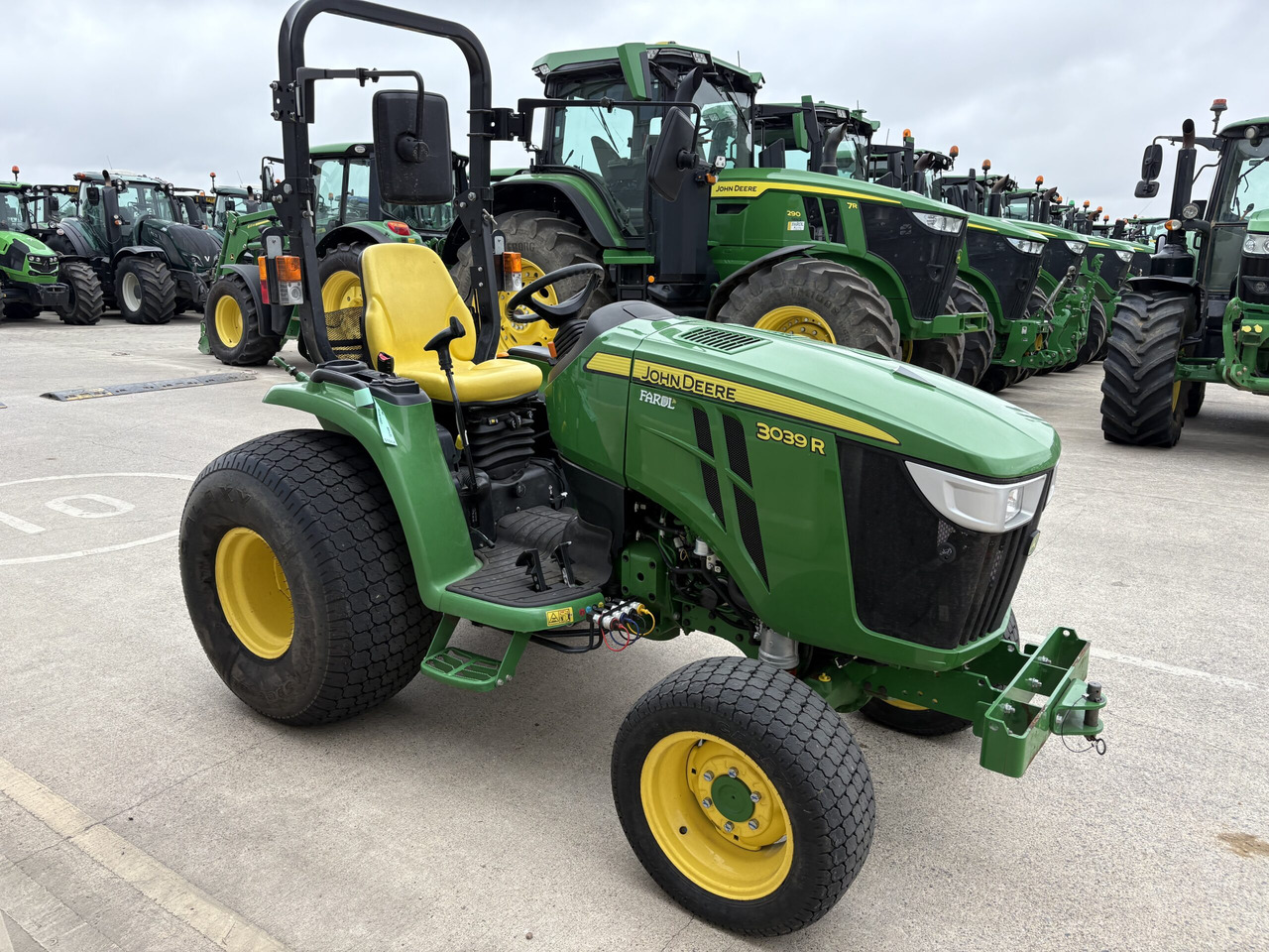 John Deere 3039R Compact Tractor - Минитрактор: фото 4 John Deere 3039R Compact Tractor - Минитрактор: фото 4