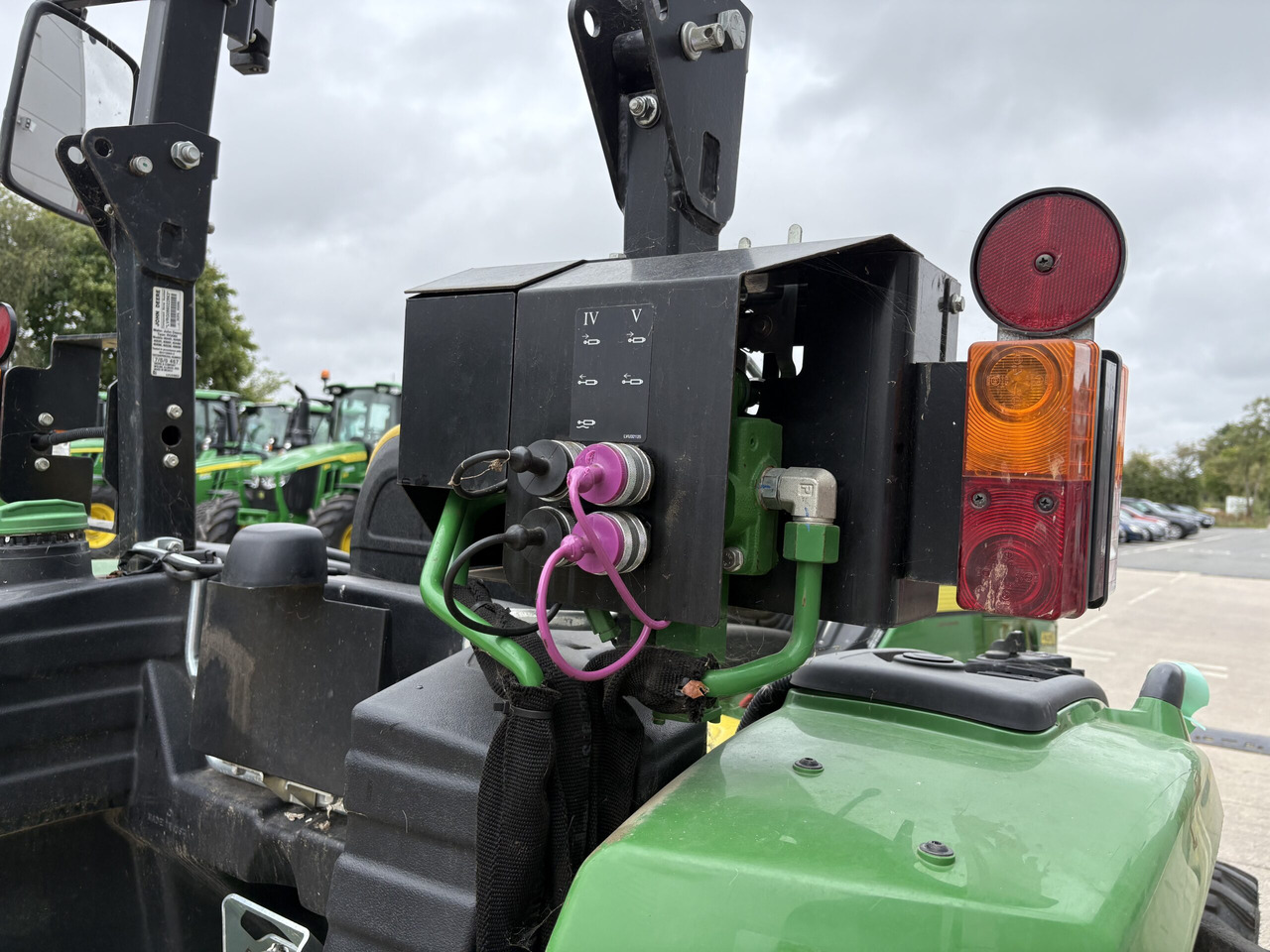 John Deere 4052M Compact Tractor - Минитрактор: фото 5 John Deere 4052M Compact Tractor - Минитрактор: фото 5