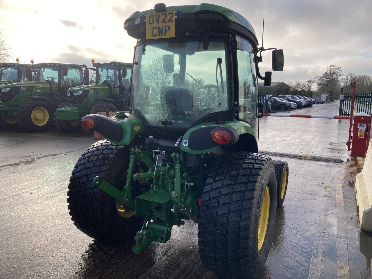 John Deere 4066R Compact Tractor - Минитрактор: фото 5 John Deere 4066R Compact Tractor - Минитрактор: фото 5