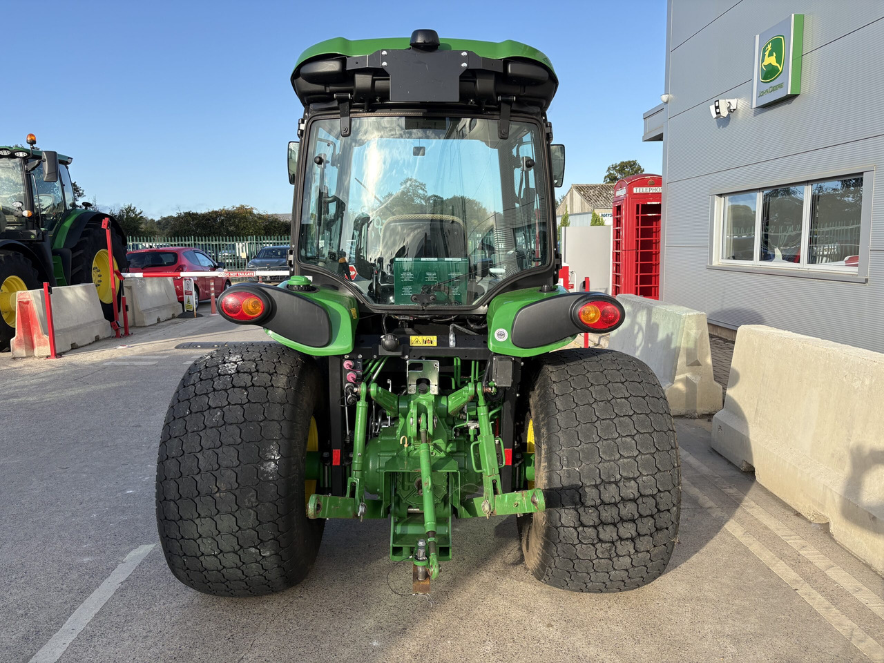 John Deere 4066R Compact Tractor - Минитрактор: фото 3 John Deere 4066R Compact Tractor - Минитрактор: фото 3