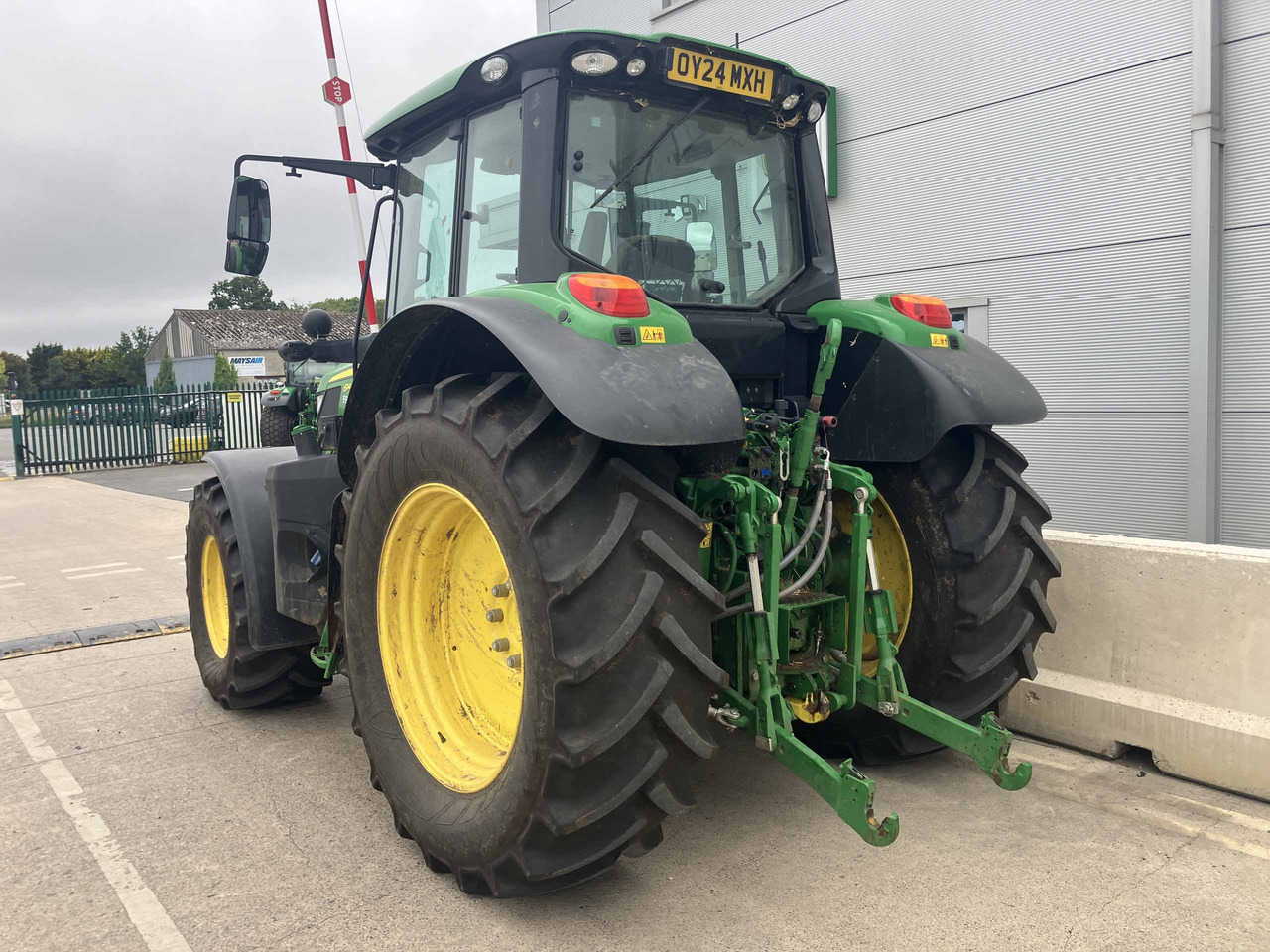 John Deere 6140M - Трактор: фото 3 John Deere 6140M - Трактор: фото 3