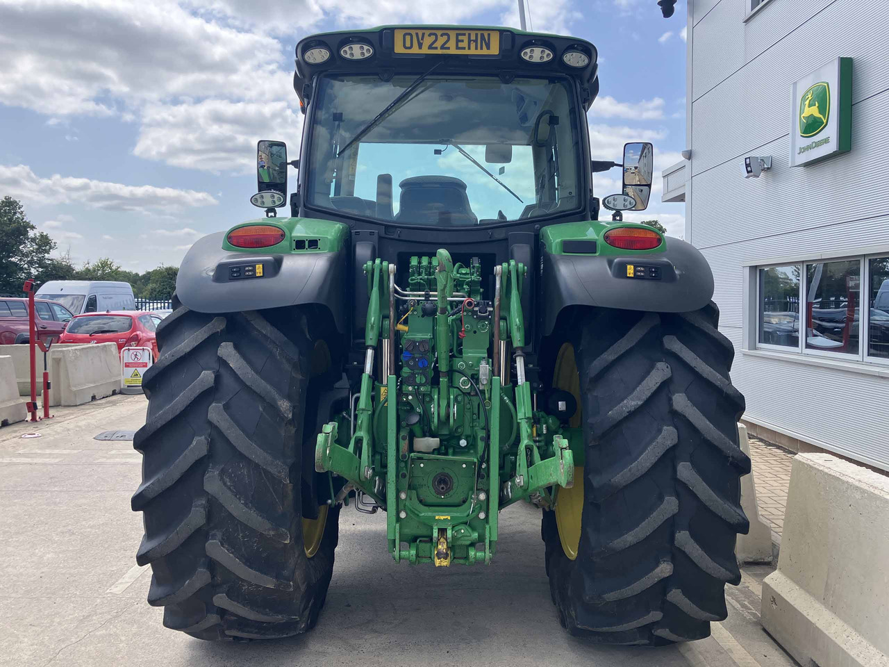 John Deere 6155R - Трактор: фото 4 John Deere 6155R - Трактор: фото 4