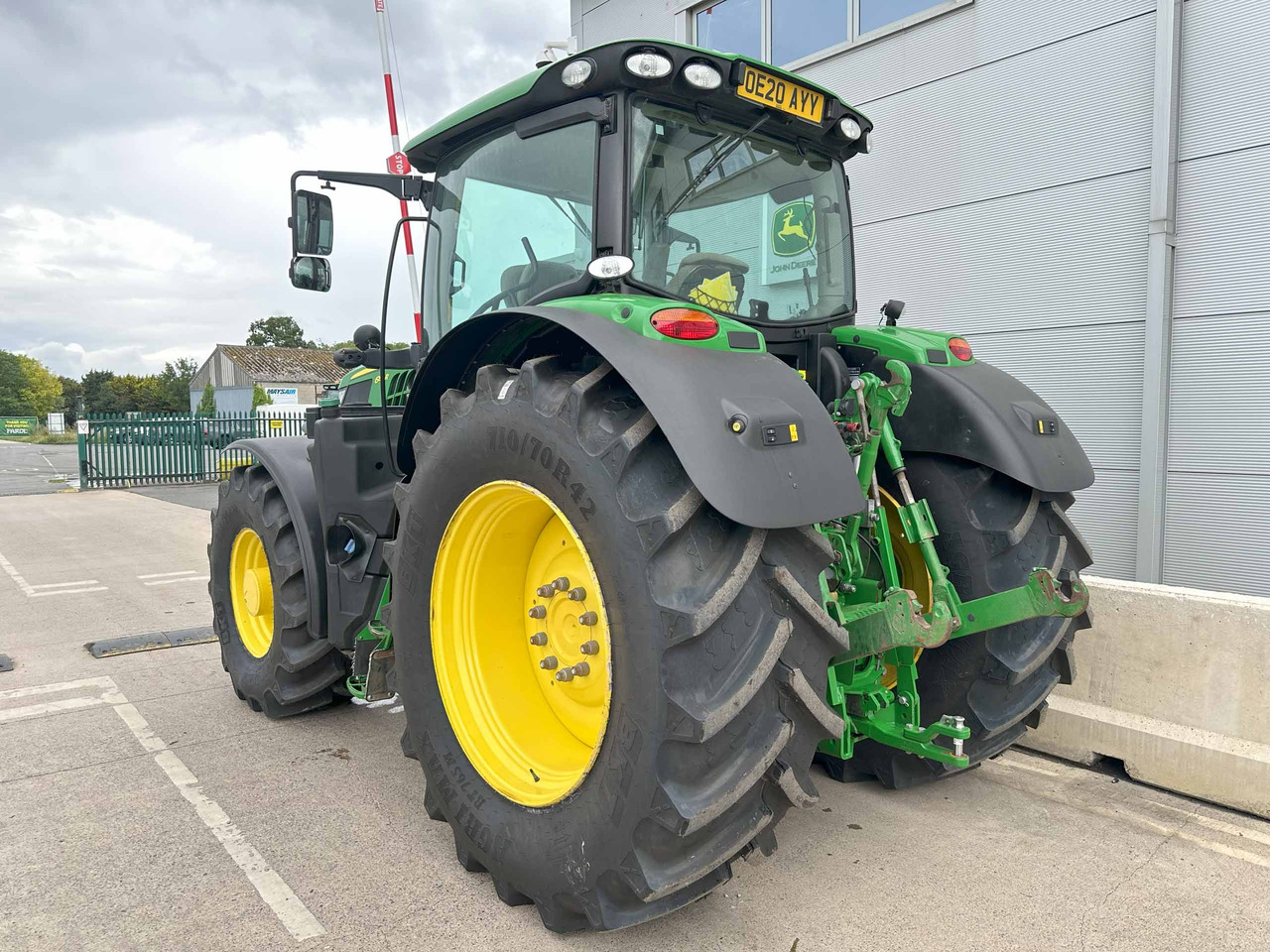 John Deere 6195R - Трактор: фото 4 John Deere 6195R - Трактор: фото 4