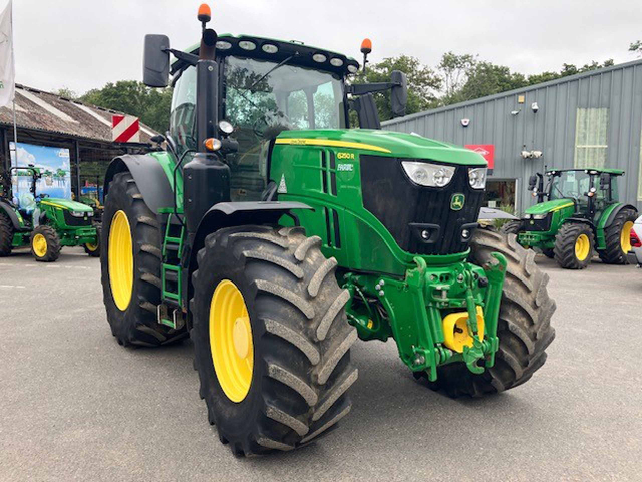 John Deere 6250R - Трактор: фото 5 John Deere 6250R - Трактор: фото 5