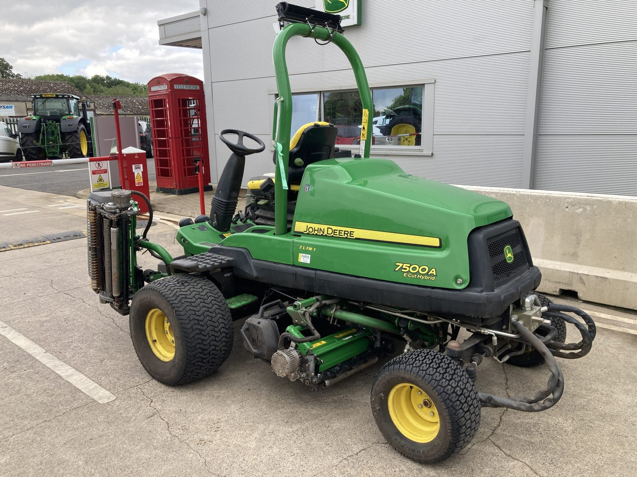 John Deere 7500AE light weight fairway mower - Газонокосилка: фото 3 John Deere 7500AE light weight fairway mower - Газонокосилка: фото 3