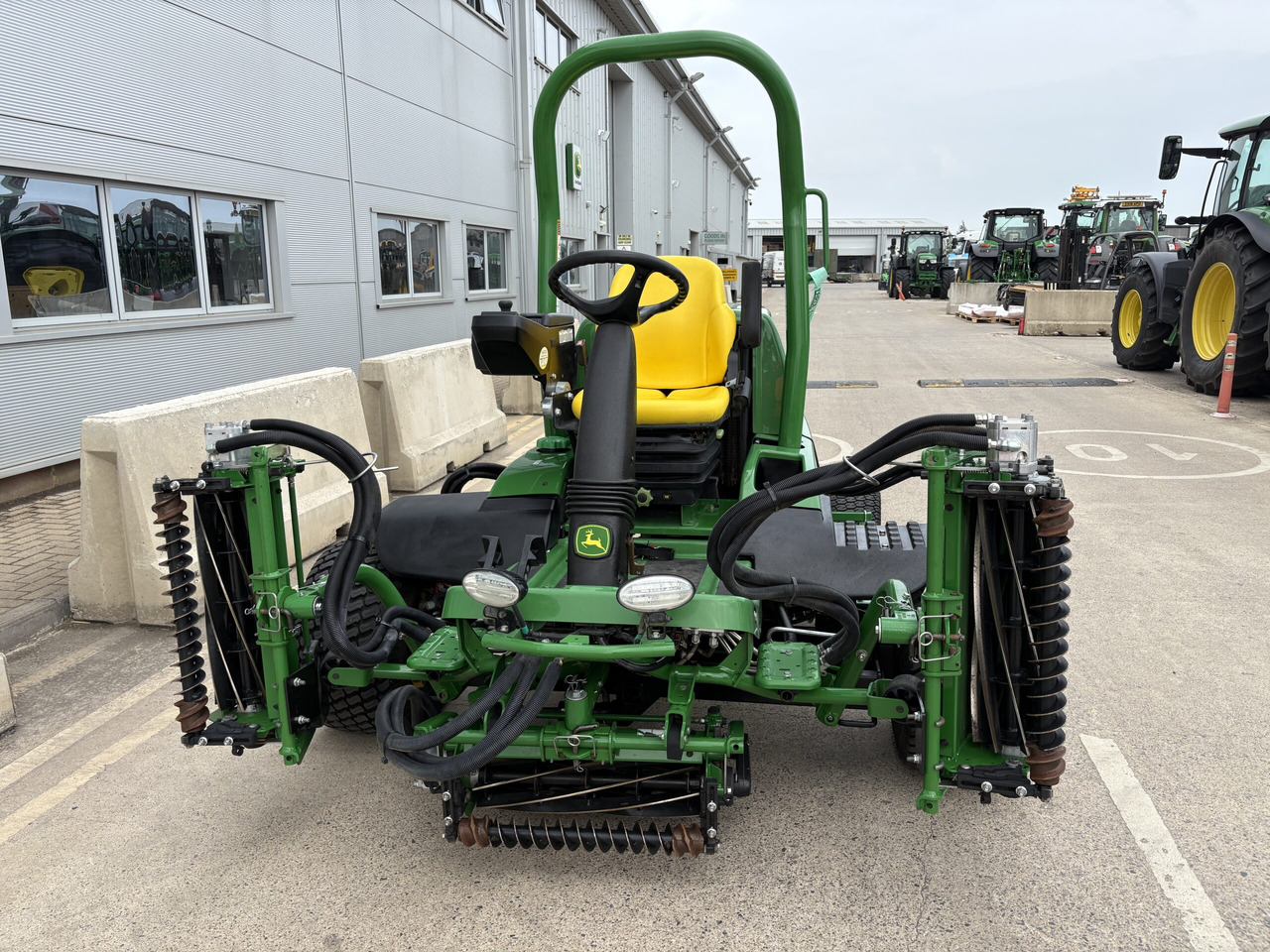 John Deere 7700A Fairway Mower - Газонокосилка: фото 2 John Deere 7700A Fairway Mower - Газонокосилка: фото 2